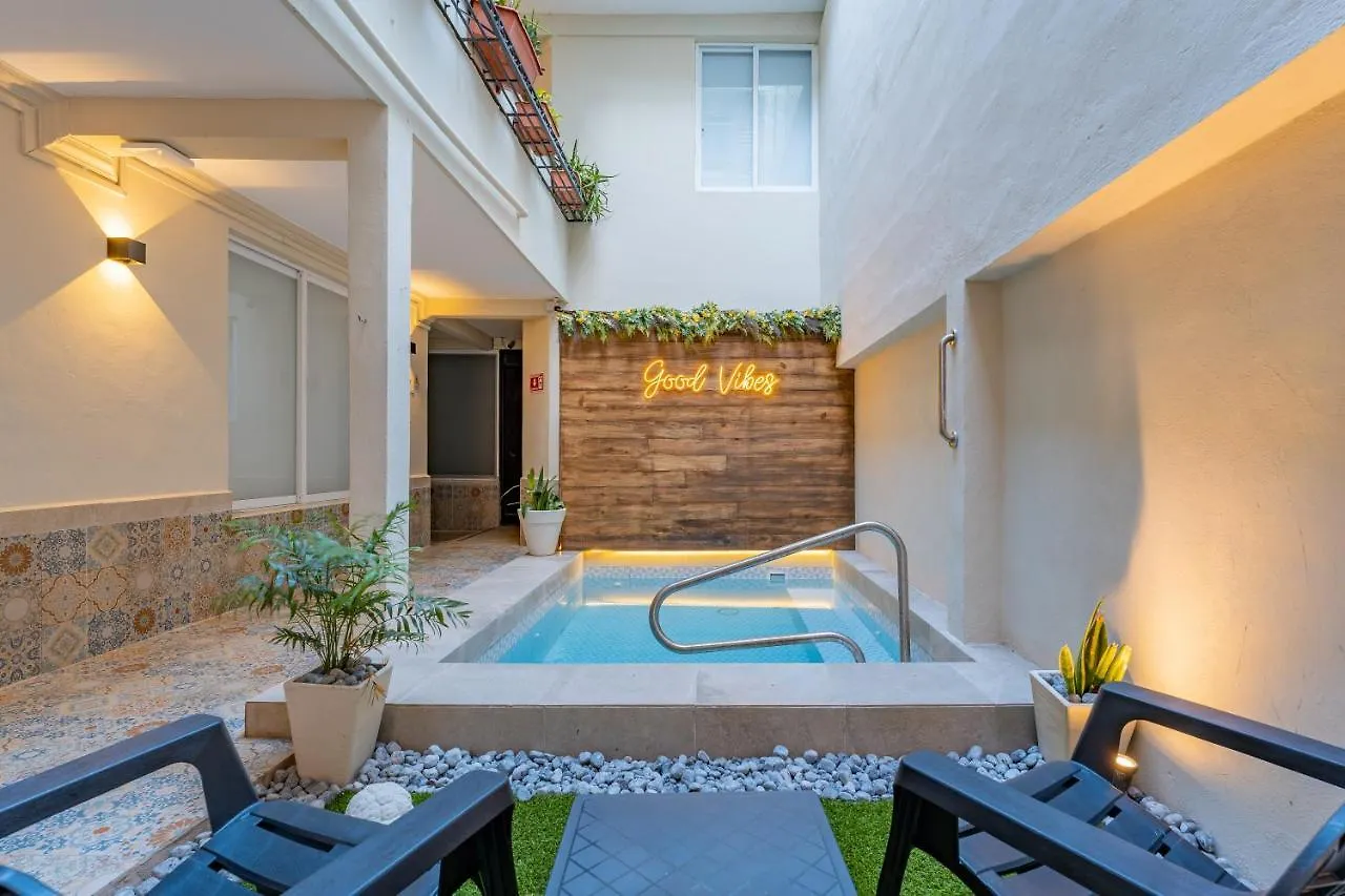 ****  Hotel Brisas 5A Av, Playa Del Carmen Mexico